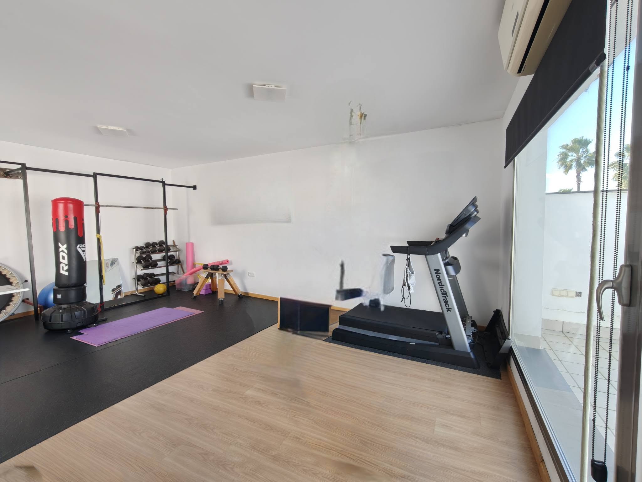 GRAN CASA EN VENTA  miniatura 3