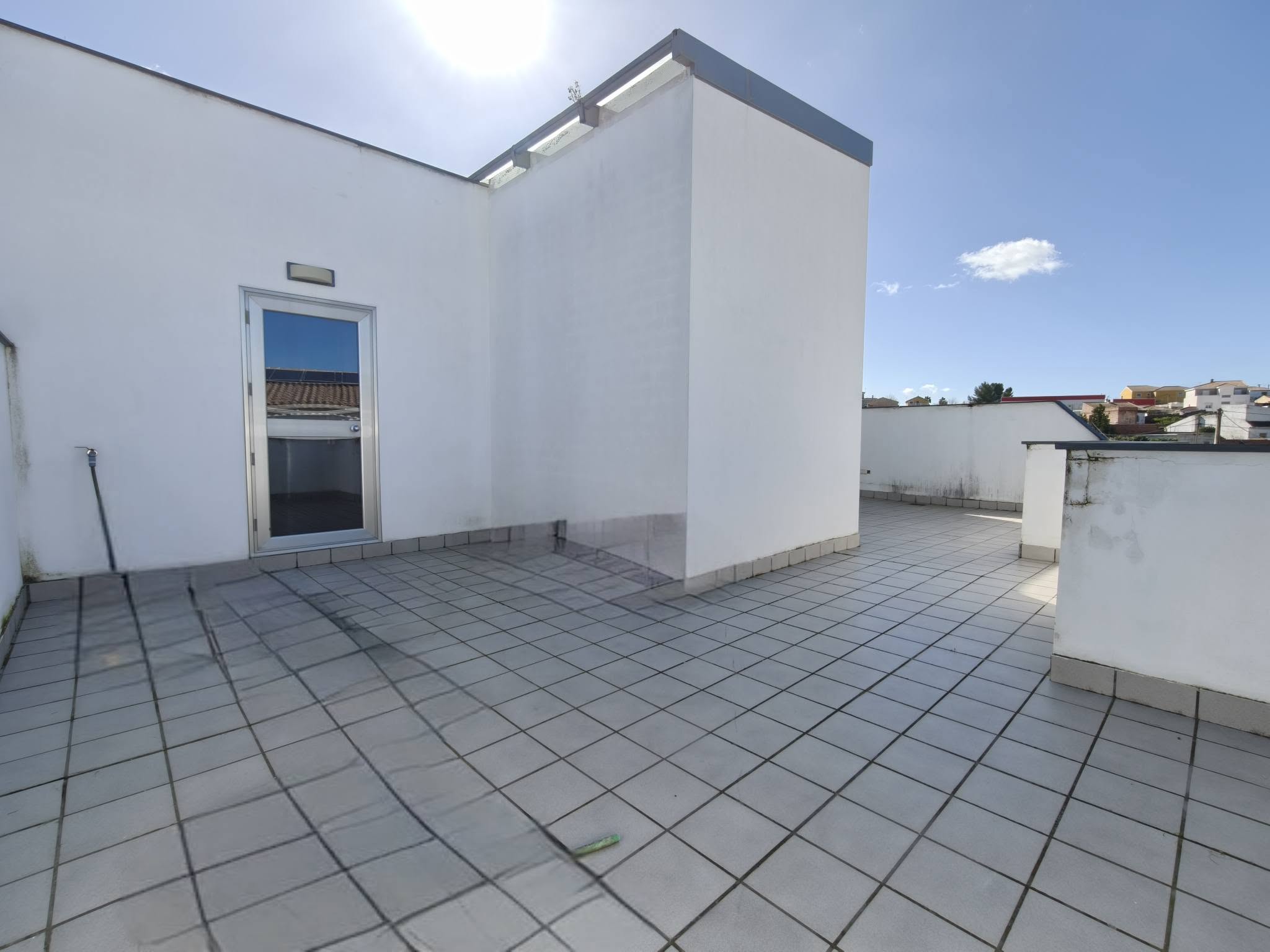 GRAN CASA EN VENTA  miniatura 4