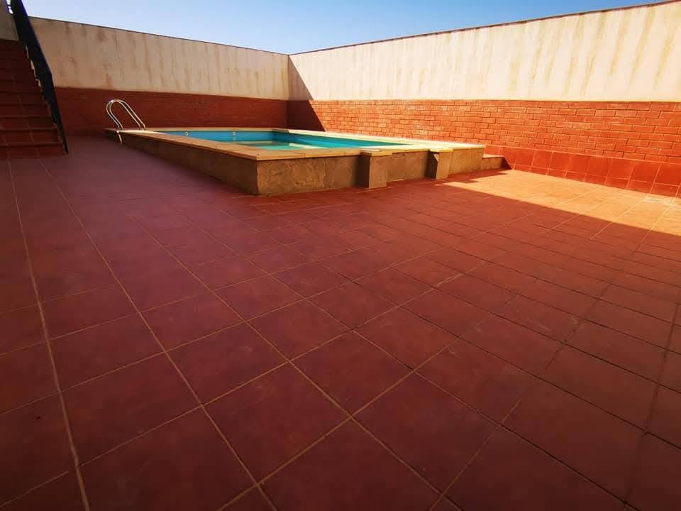 VILLA DE INMEJORABLE OPORTUNIDAD  miniatura 8