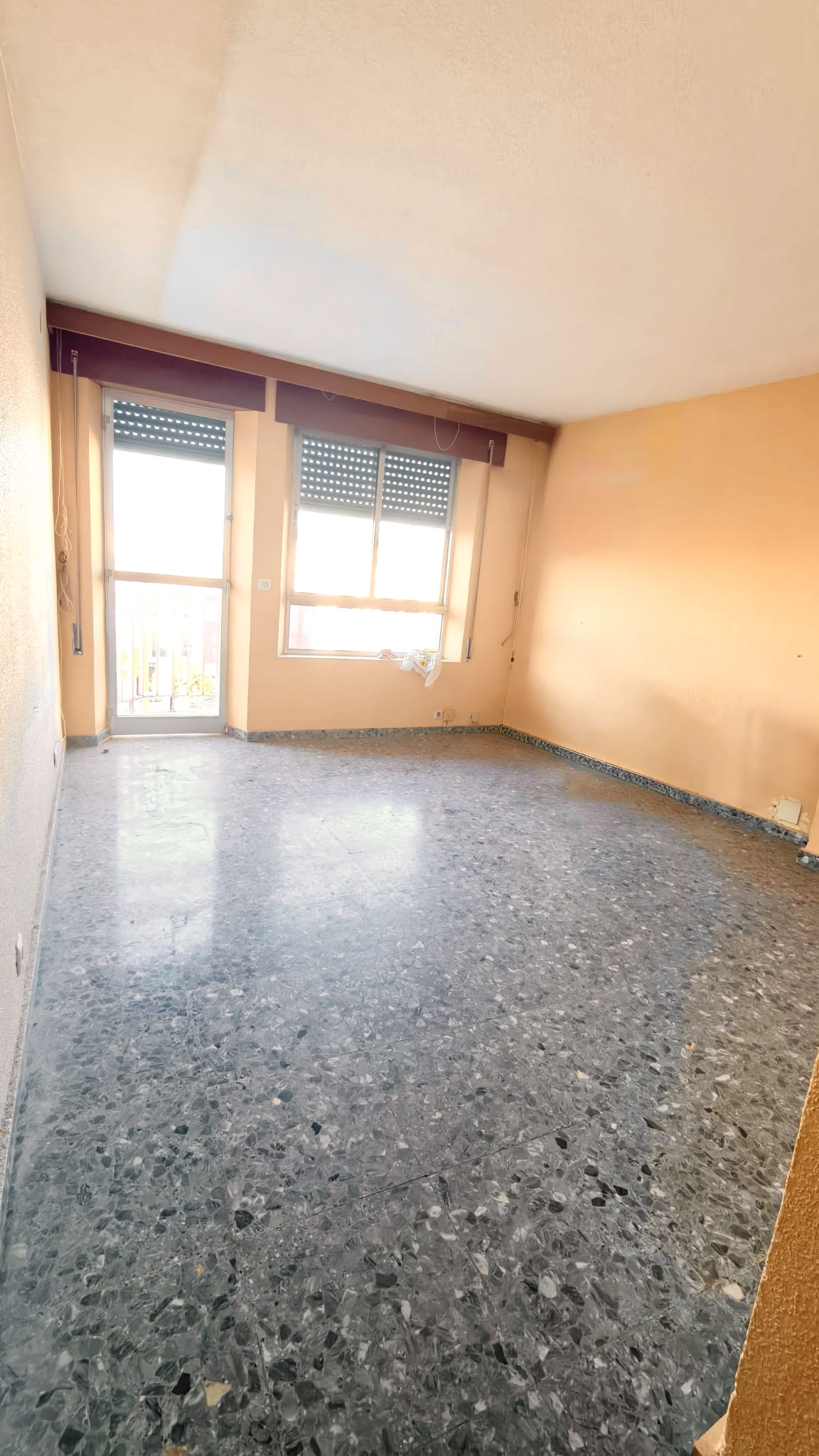 PISO EN VENTA EN PLENO CENTRO  miniatura 3
